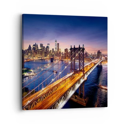 Bild auf Leinwand - Leinwandbild - Eine leuchtende Brücke zum Herzen der Stadt - 40x40 cm