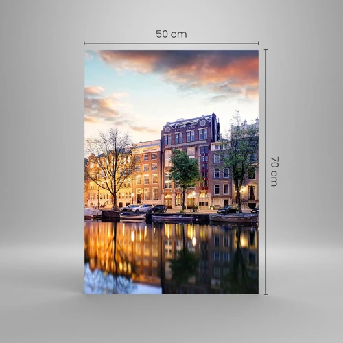 Glasbild - Bild auf glas - Zurückhaltende und gelassene niederländische Schönheit - 50x70 cm