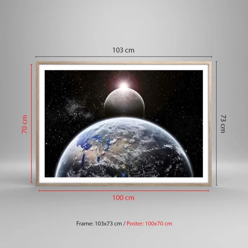 Poster in einem Rahmen aus heller Eiche - Weltraumlandschaft - Sonnenaufgang - 100x70 cm