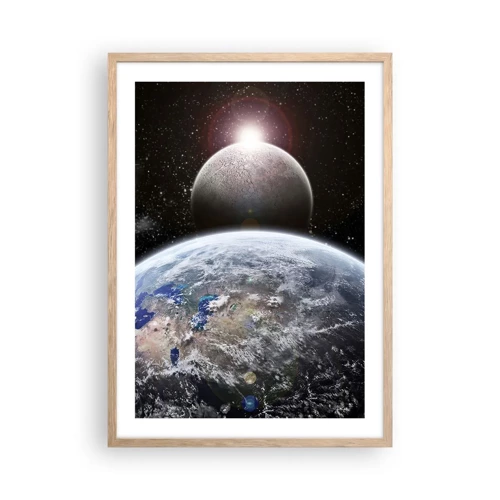 Poster in einem Rahmen aus heller Eiche - Weltraumlandschaft - Sonnenaufgang - 50x70 cm