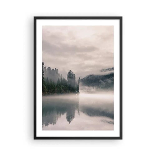 Poster in einem schwarzem Rahmen - In Reflexion, im Nebel - 50x70 cm