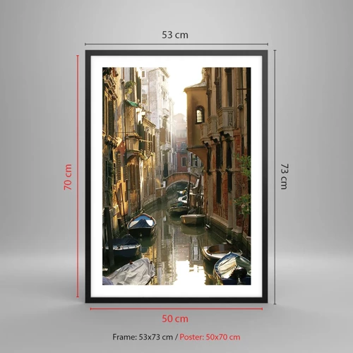 Poster in einem schwarzem Rahmen - In einer venezianischen Gasse - 50x70 cm