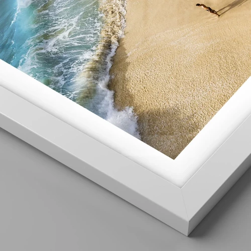 Poster in einem weißen Rahmen - Und dann die Sonne, der Strand… - 70x50 cm