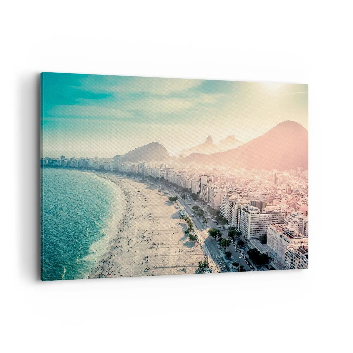 Bild auf Leinwand - Leinwandbild - Panorama des Copacabana-Strandes mit Bergen im Hintergrund in Rio de Janeiro - 100x70cm - Ewiger Urlaub in Rio - Moderne Wanddekoration für Wohnzimmer und Schlafzimmer ARTTOR