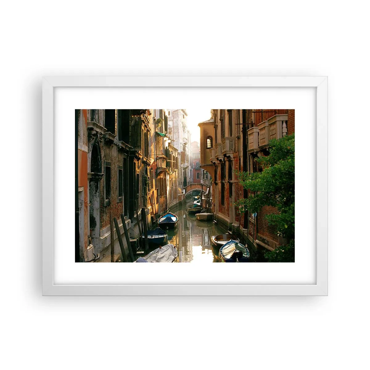 Poster in einem weißen Rahmen - In einer venezianischen Gasse - 40x30 cm