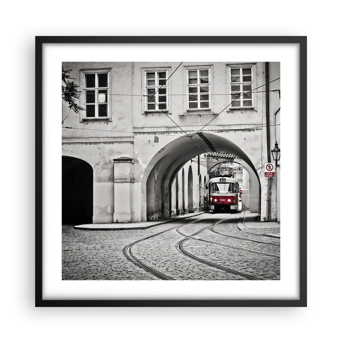 Poster in einem schwarzem Rahmen - Durch das Stadtlabyrinth - 50x50 cm