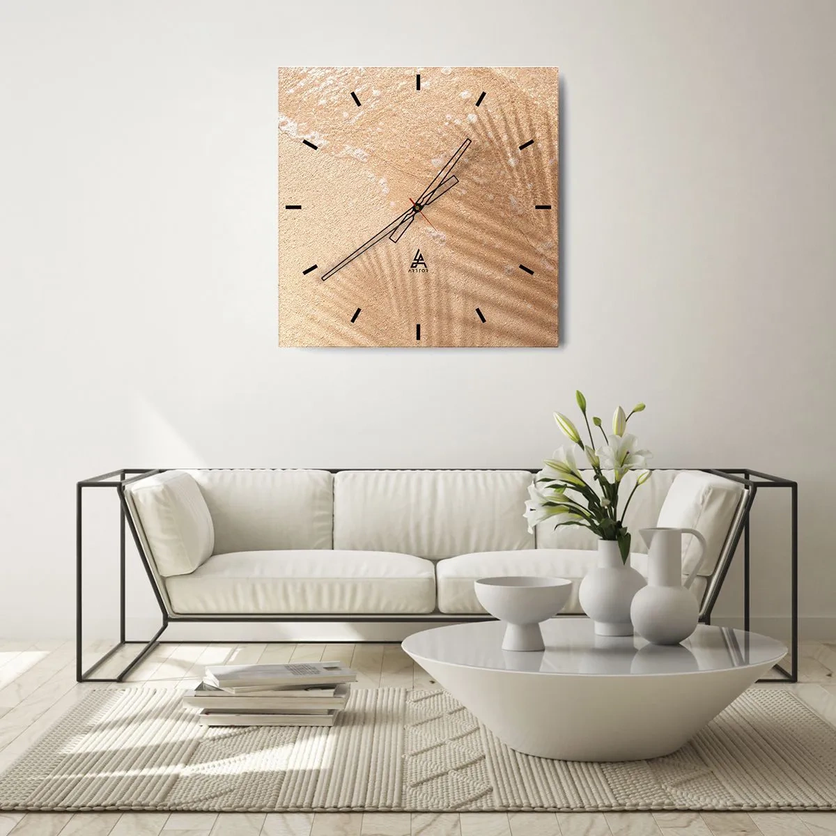 Wanduhr - Glasuhr - Der Schatten einer Palme auf dem Sand mit einem zarten Wellenmuster - 30x30cm - Der Schatten eines heißen Sommers - Moderne Wanddekoration für Wohnzimmer und Schlafzimmer ARTTOR