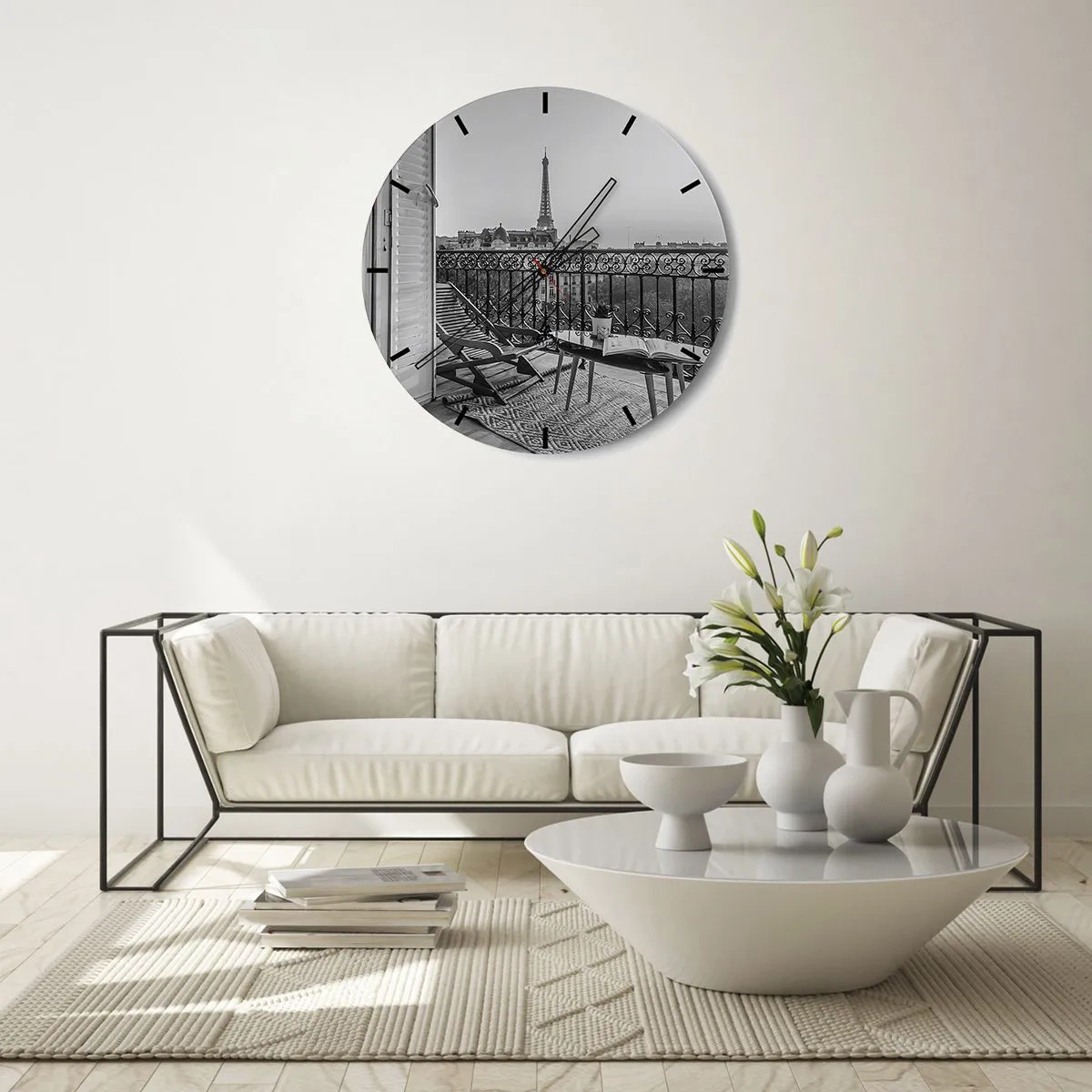 Wanduhr - Glasuhr - Blick vom Balkon des Eiffelturms in Schwarzweiß - 30x30cm - Pariser Nachmittag - Moderne Wanddekoration für Wohnzimmer, Küche und Schlafzimmer ARTTOR
