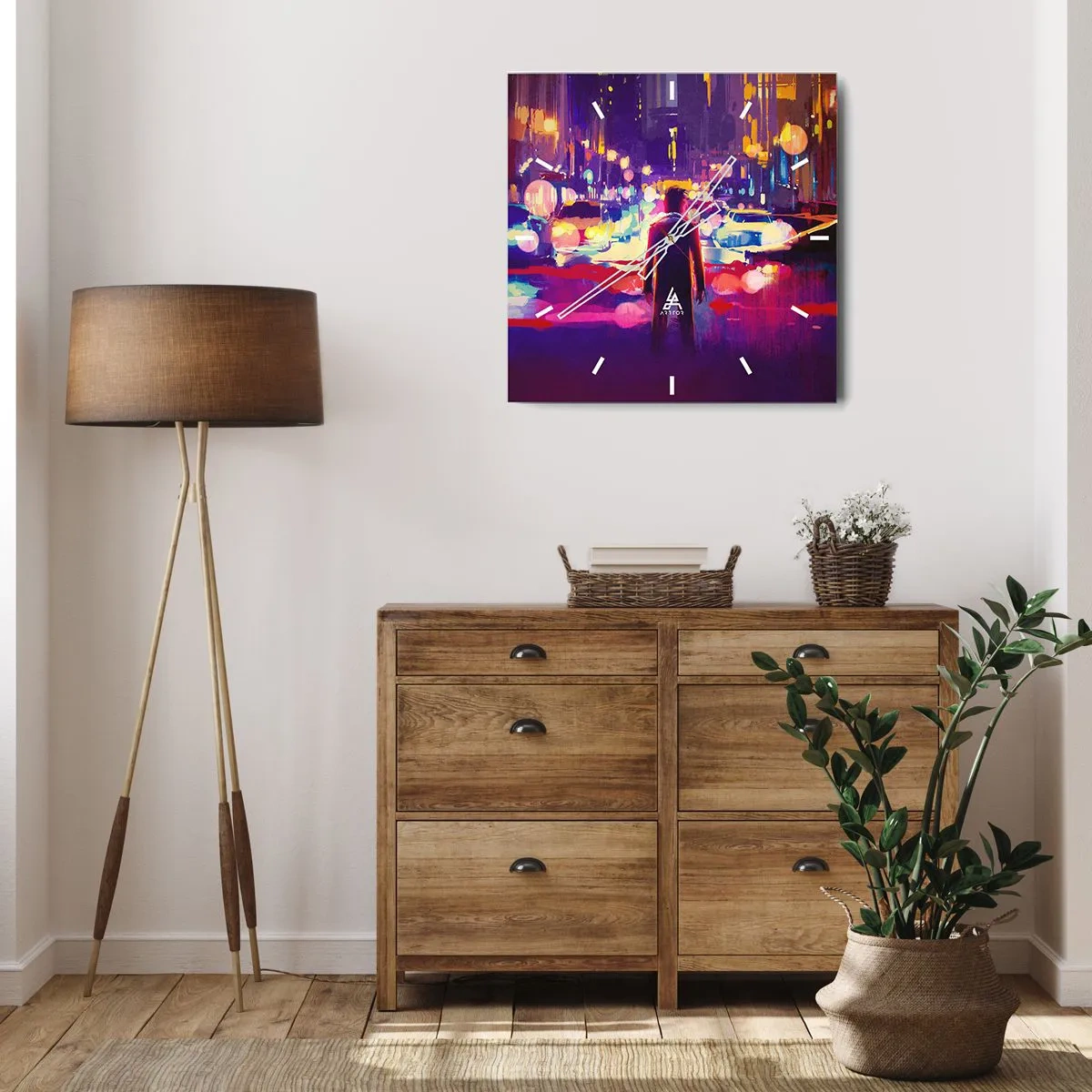 Wanduhr - Glasuhr - Ein Mann in einer neonfarbenen Nachtszene einer Stadt - 30x30cm - Eingetaucht in das Licht - Moderne Wanddekoration für Wohnzimmer und Schlafzimmer ARTTOR