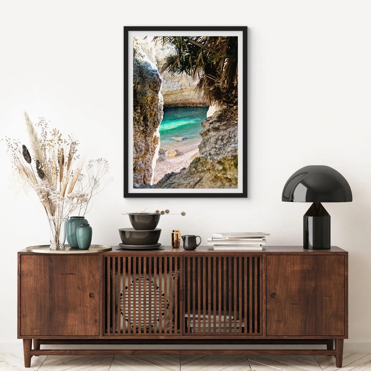 Poster in einem schwarzem Rahmen - Türkisfarbene Bucht - 40x50 cm