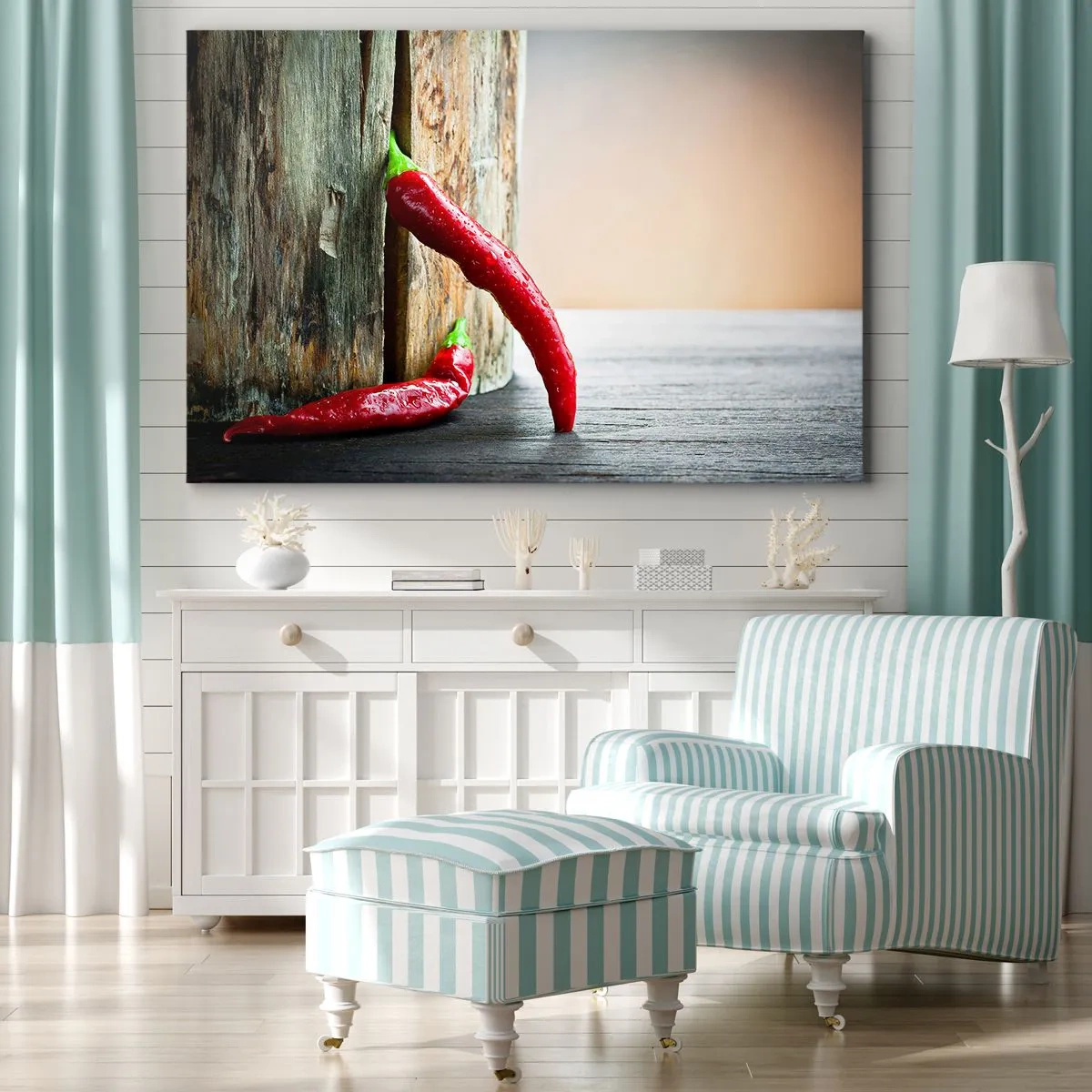 Bild auf Leinwand - Leinwandbild - Zwei rote Chilischoten auf einem hölzernen Hintergrund mit rustikalem Akzent - 120x80cm - Red hot chili peppers - Moderne Wanddekoration für Wohnzimmer und Schlafzimmer ARTTOR