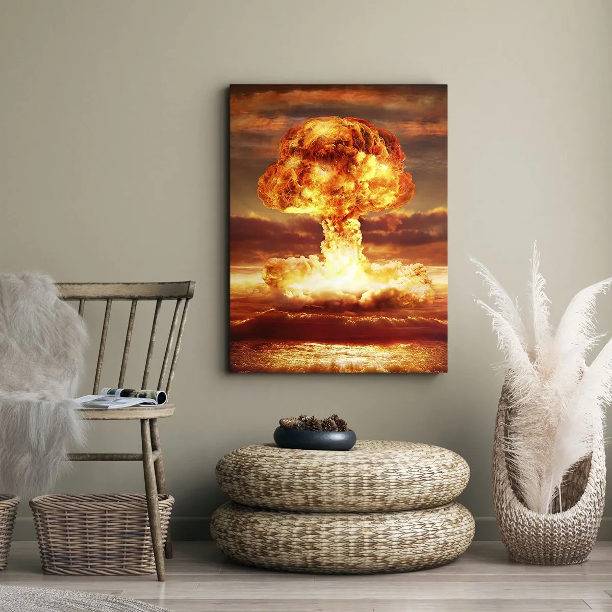 Bild auf Leinwand - Leinwandbild - Atompilz-Explosion vor dem Hintergrund eines Sonnenuntergangs - 80x120cm - Und das Ende wird kommen - Moderne Wanddekoration für Wohnzimmer und Schlafzimmer ARTTOR