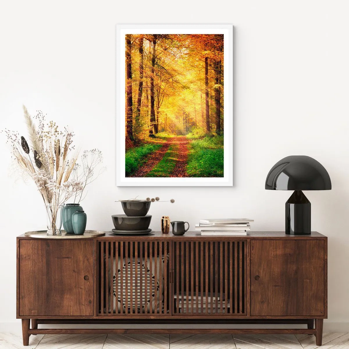 Poster in einem weißen Rahmen - Waldgoldene Stille - 50x70 cm
