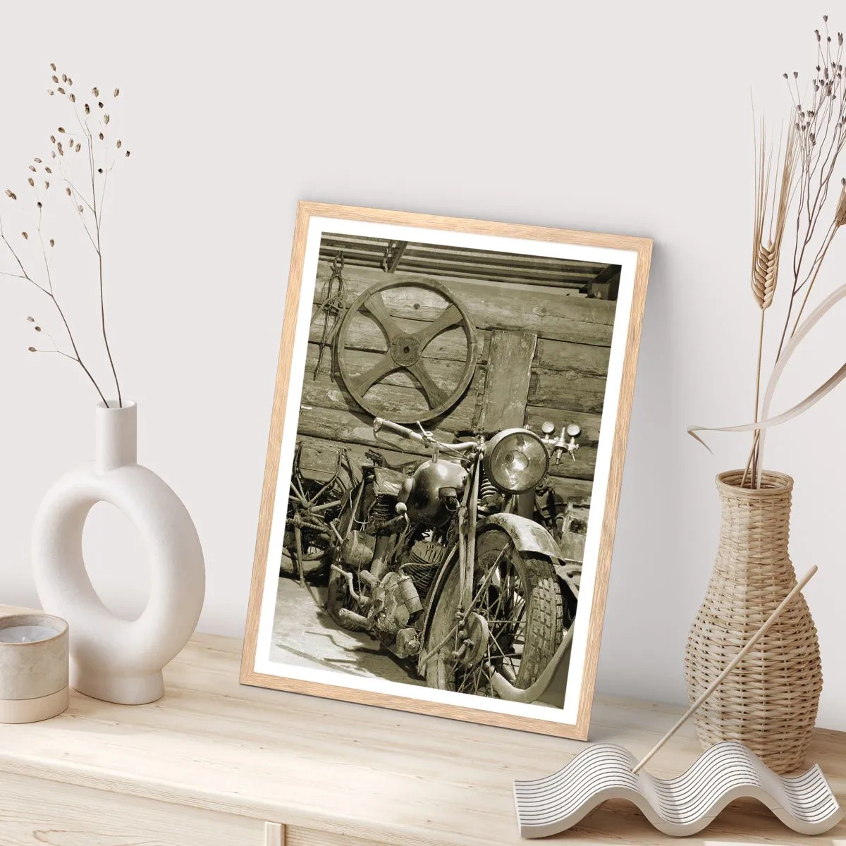 Poster in einem Rahmen aus heller Eiche - Im Schuppen von Onkel Władek - 70x100 cm
