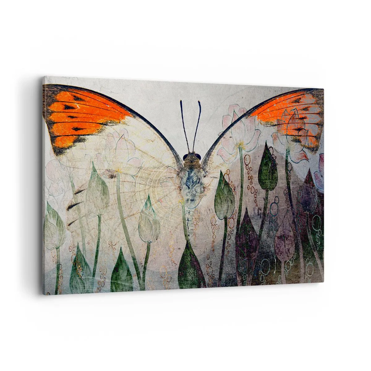 Bild auf Leinwand - Leinwandbild - Ein Schmetterling mit orangefarbenen Flügeln vor einem Hintergrund aus stilisierten Blumen. - 100x70cm - Wo schwingt der Schmetterling im Gras - Moderne Wanddekoration für Wohnzimmer und Schlafzimmer ARTTOR