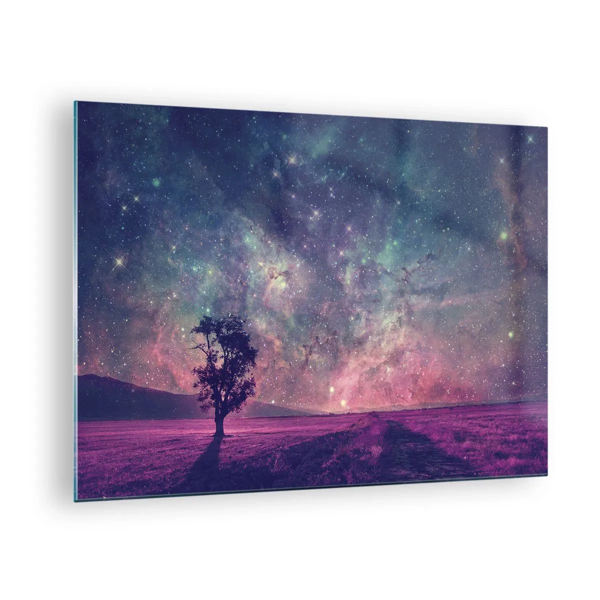 Glasbild - Bild auf glas - Ein Baum vor dem Hintergrund eines Sternenhimmels und einer Galaxie - 70x50cm - Unter dem magischen Himmel - Moderne Wanddekoration für Wohnzimmer und Schlafzimmer ARTTOR