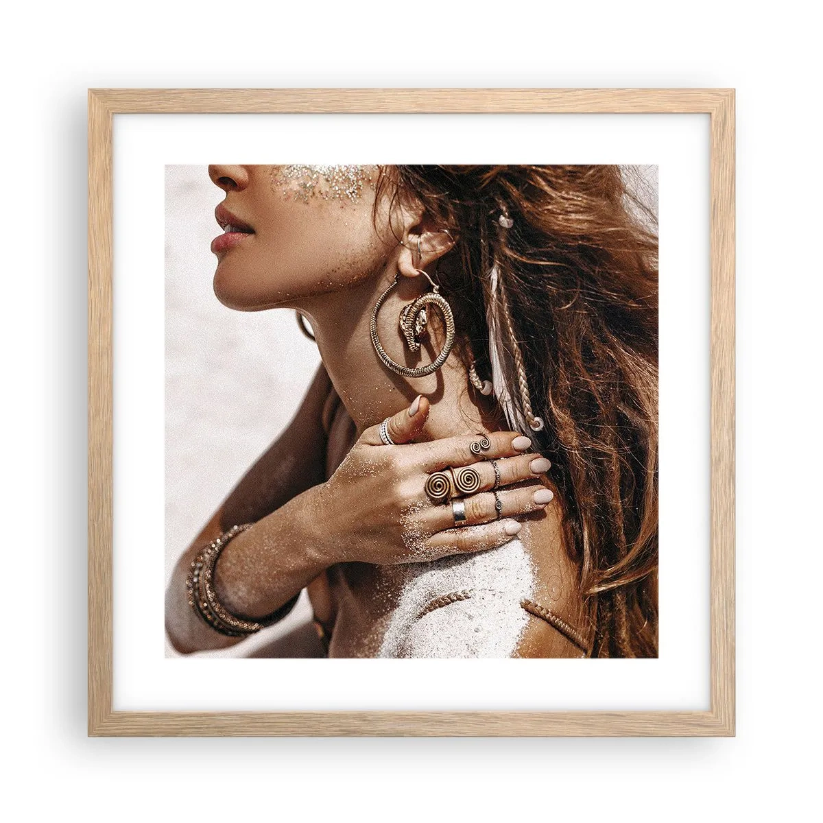 Poster in einem Rahmen aus heller Eiche - Königin des wilden Strandes - 40x40 cm