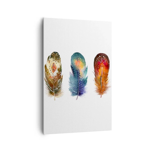 Bild auf Leinwand - Leinwandbild - Drei bunte Federn mit kunstvollen Mustern auf hellem Hintergrund - 80x120cm - Rituale, Zeremonien, Geheimnisse - Moderne Wanddekoration für Wohnzimmer und Schlafzimmer ARTTOR