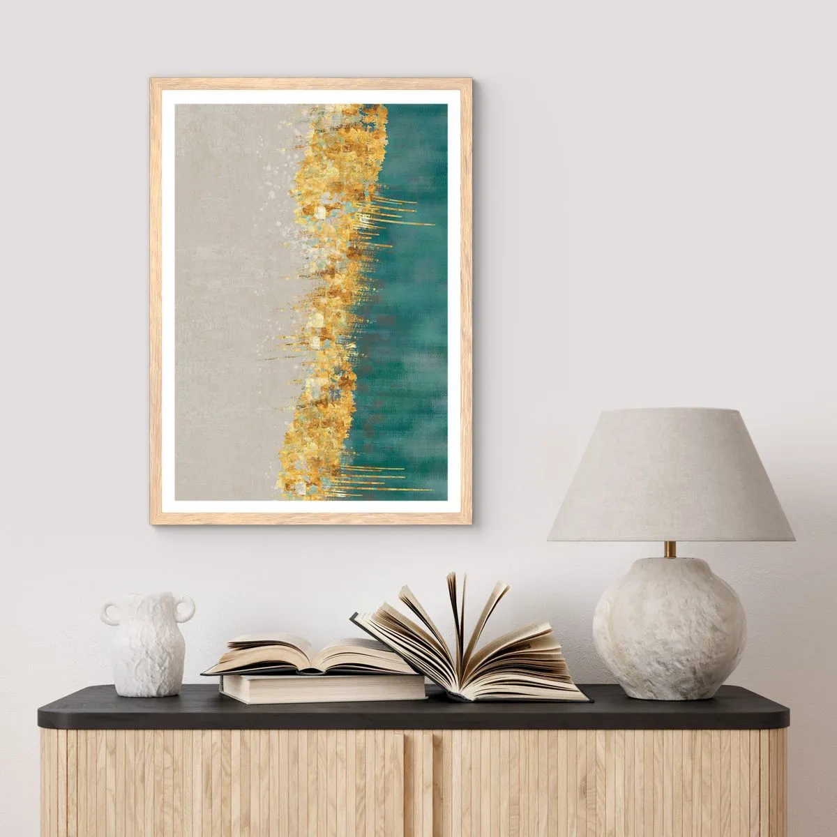 Poster in einem Rahmen aus heller Eiche - Goldener Rand - 30x40 cm