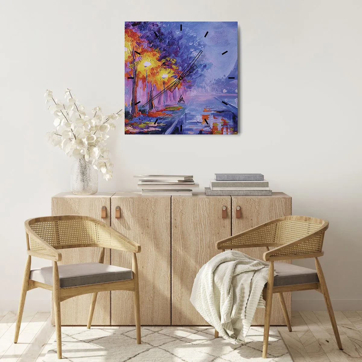 Wanduhr - Glasuhr - Eine Allee mit Lampen in Paris mit dem Eiffelturm im Hintergrund - 30x30cm - Ein Traumspaziergang - Moderne Wanddekoration für Wohnzimmer und Schlafzimmer ARTTOR