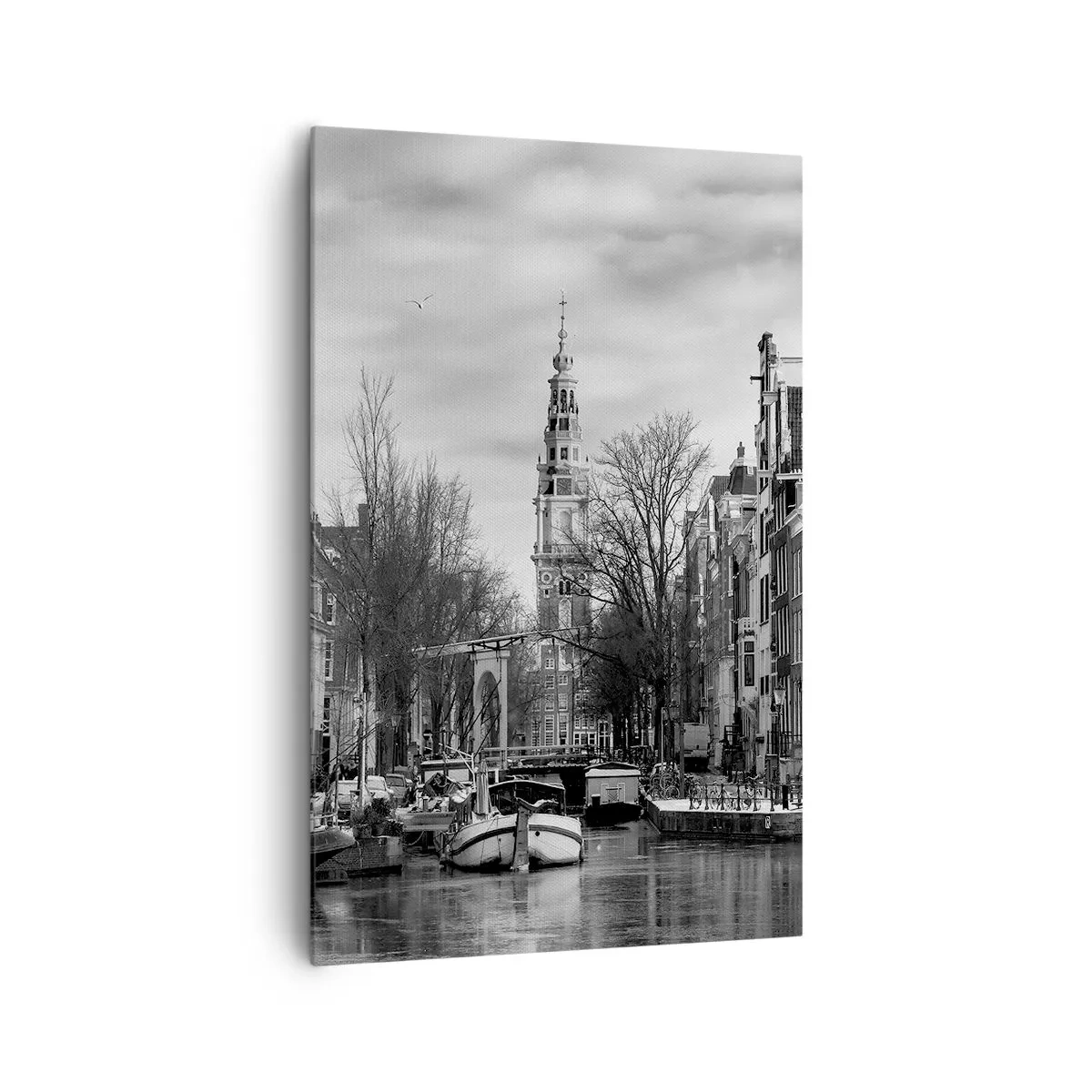 Bild auf Leinwand - Leinwandbild - Schwarz-Weiß-Panorama von Amsterdam mit Kanal und historischen Gebäuden - 80x120cm - Amsterdamer Atmosphäre - Moderne Wanddekoration für Wohnzimmer und Schlafzimmer ARTTOR