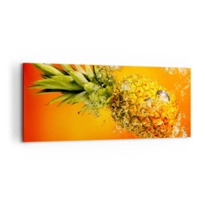 Bild auf Leinwand - Leinwandbild - Eine in Wasser getauchte Ananas vor einem orangefarbenen Hintergrund mit Farbverlauf. - 120x50cm - Tropisch saftige Frische - Moderne Wanddekoration für Wohnzimmer und Schlafzimmer ARTTOR