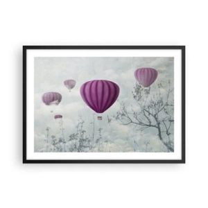 Poster in einem schwarzem Rahmen - Lila Ballons schweben über den Bäumen in den Wolken - 70x50cm - Wie Schiffe am Himmel - Moderne Wanddekoration für Wohnzimmer und Schlafzimmer ARTTOR