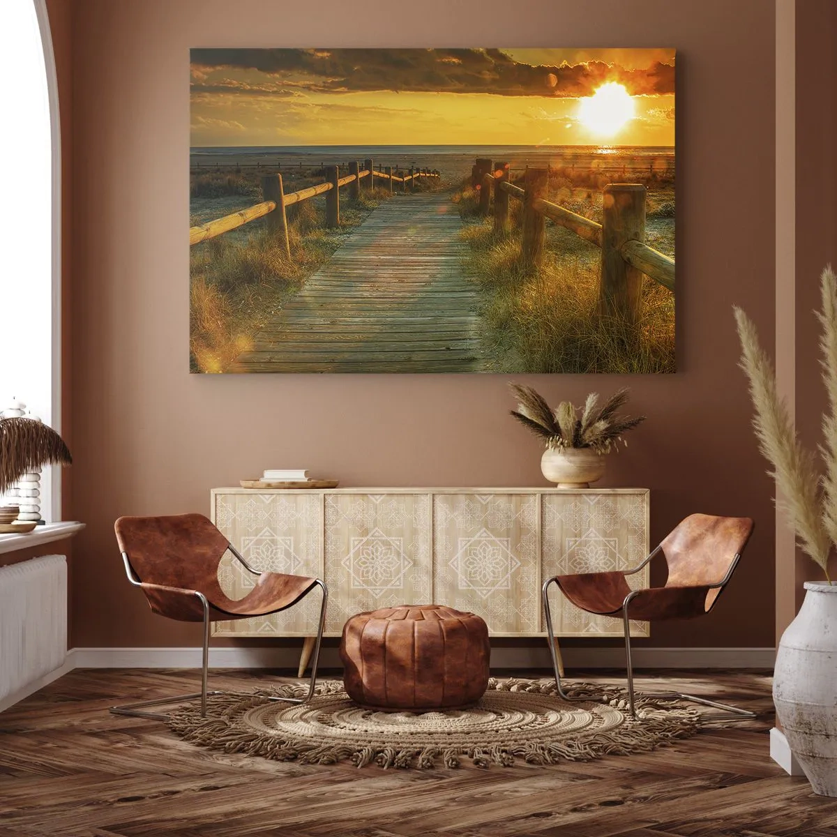 Bild auf Leinwand - Leinwandbild - Ein Holzweg, der im Schein der untergehenden Sonne zum Strand führt - 100x70cm - In altem Gold gebadet - Moderne Wanddekoration für Wohnzimmer und Schlafzimmer ARTTOR