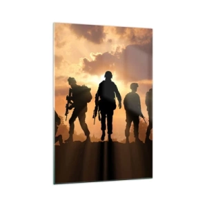 Glasbild - Bild auf glas - Soldaten vor dem Hintergrund der untergehenden Sonne in einer dynamischen Umgebung - 70x100cm - Waffenbrüder - Moderne Wanddekoration für Wohnzimmer und Schlafzimmer ARTTOR