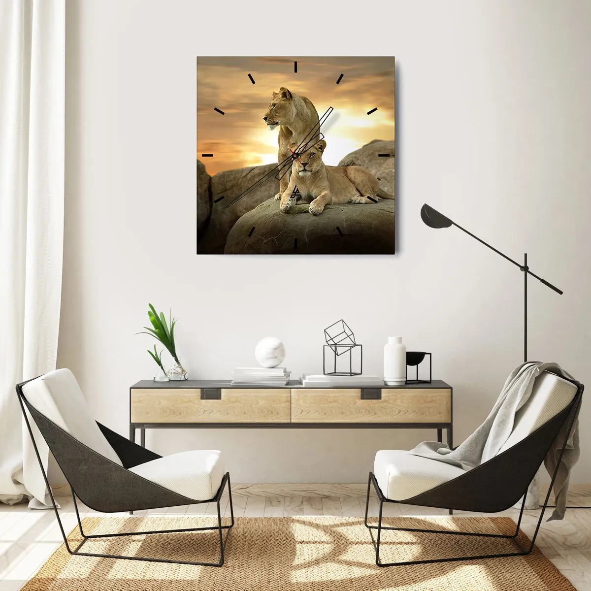 Wanduhr - Glasuhr - Zwei Löwinnen ruhen bei Sonnenuntergang auf einem Felsen - 30x30cm - Königliche Majestät - Moderne Wanddekoration für Wohnzimmer und Schlafzimmer ARTTOR