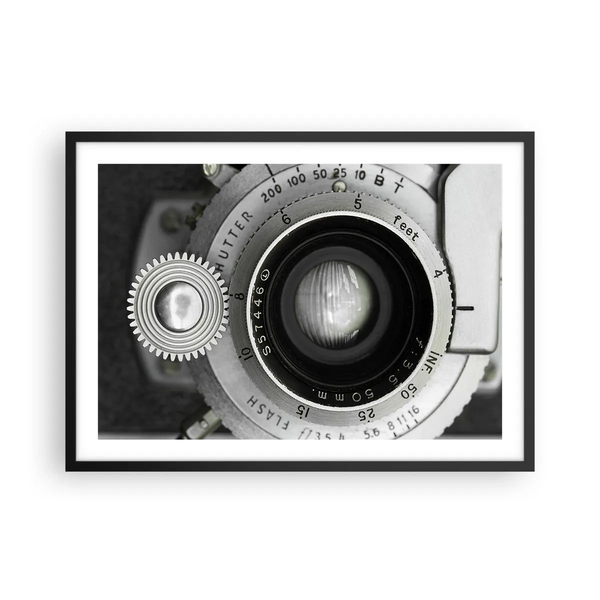 Poster in einem schwarzem Rahmen - Das Objektiv einer alten Kamera - 70x50cm - Eine Story über Hollywood - Moderne Wanddekoration für Wohnzimmer und Schlafzimmer ARTTOR