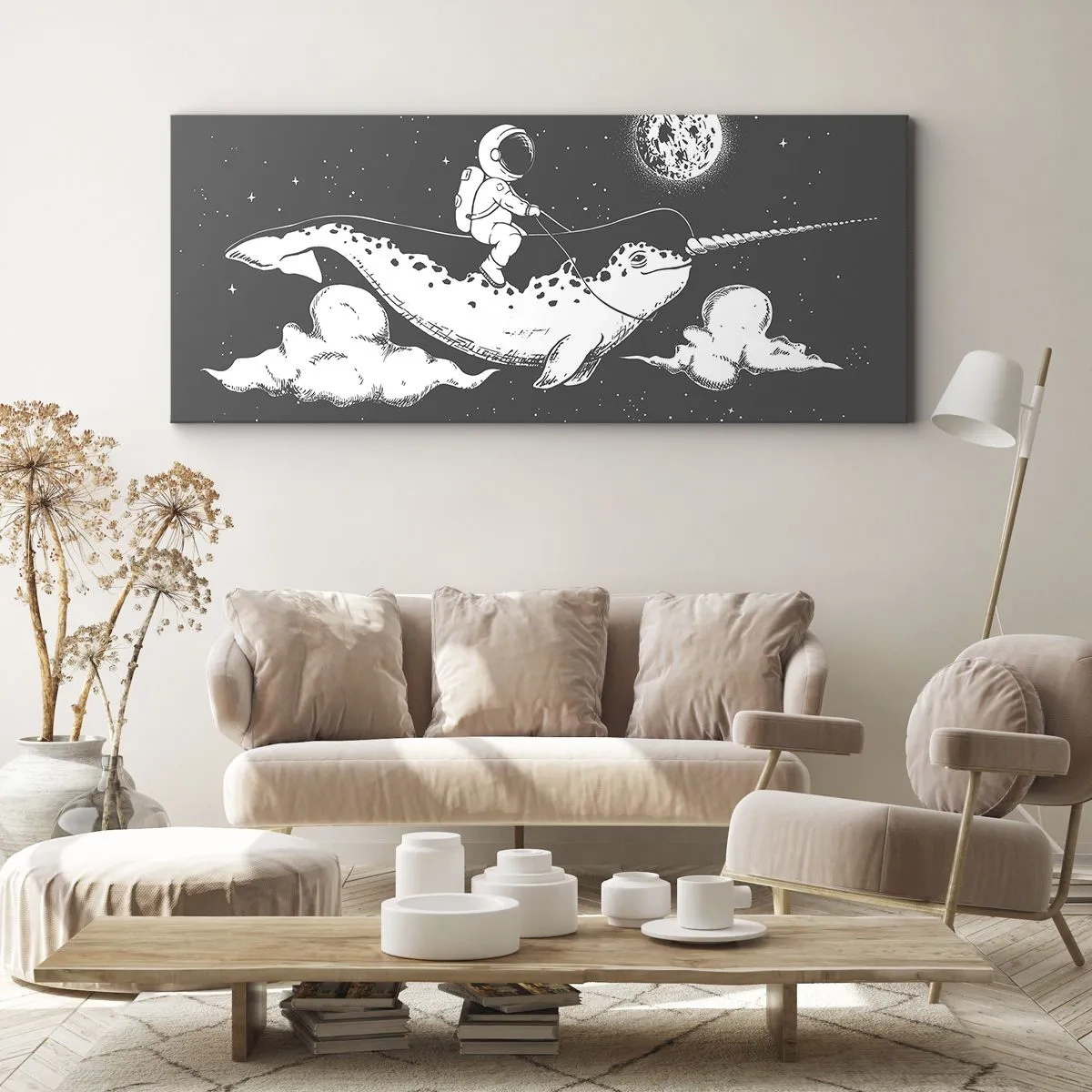 Bild auf Leinwand - Leinwandbild - Ein Astronaut auf dem Rücken eines Narwals, der in einer Weltraumszene schwimmt. - 120x50cm - Weltraumreiter - Moderne Wanddekoration für Wohnzimmer und Schlafzimmer ARTTOR