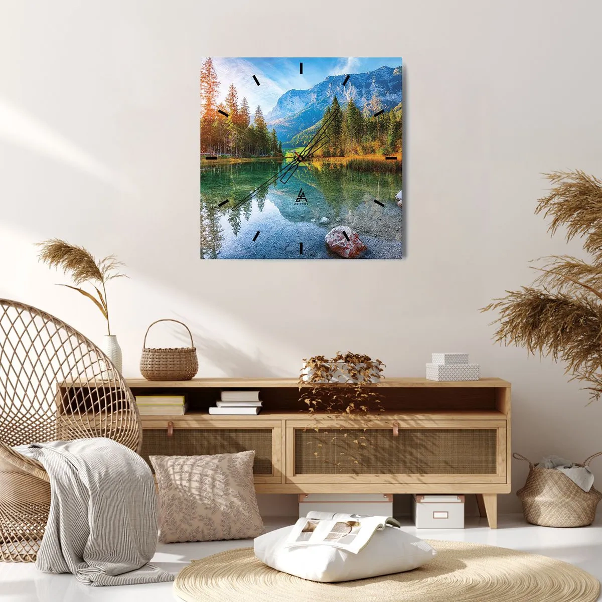Wanduhr - Glasuhr - Ein malerischer See, umgeben von Bergen und Wäldern - 30x30cm - Die Sanftheit des Herbstes - Moderne Wanddekoration für Wohnzimmer und Schlafzimmer ARTTOR