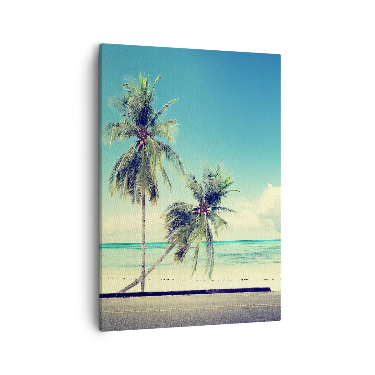 Bild auf Leinwand - Leinwandbild - Ein rosafarbener Van mit einem Surfbrett vor einem tropischen Strand. - 50x70cm - Zeit um in die Ferien zu starten - Moderne Wanddekoration für Wohnzimmer und Schlafzimmer ARTTOR