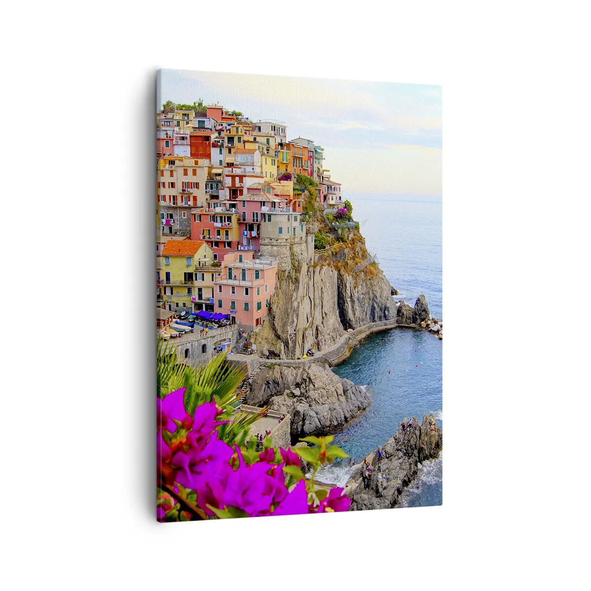 Bild auf Leinwand - Leinwandbild - Bunte Häuser auf einer Klippe mit Blick auf das Meer in einer malerischen Landschaft - 50x70cm - Lachende Stadt - Moderne Wanddekoration für Wohnzimmer und Schlafzimmer ARTTOR