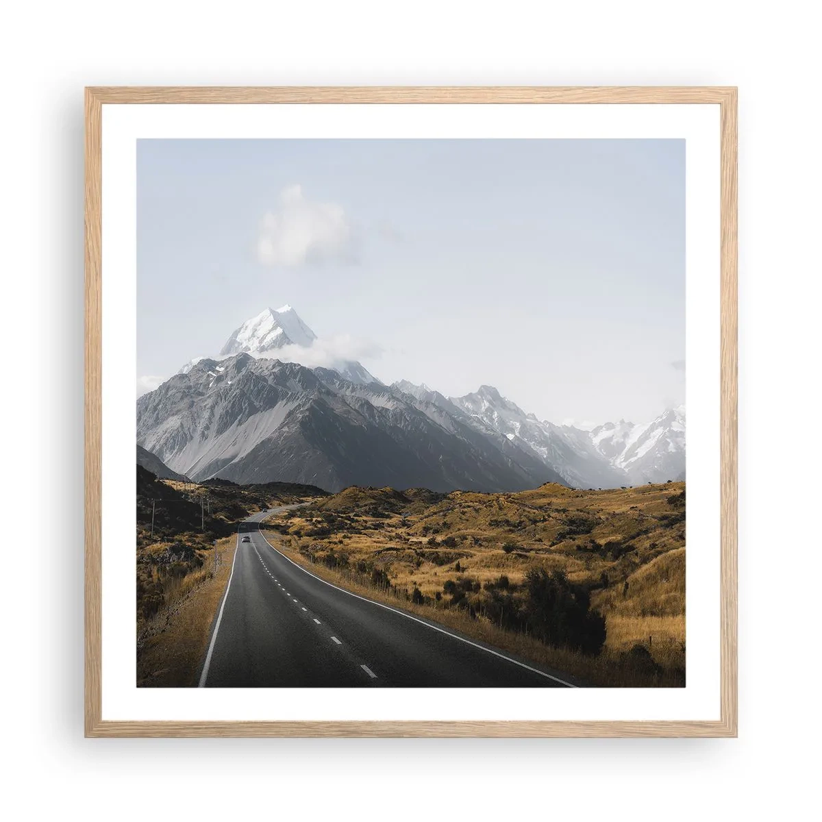 Poster in einem Rahmen aus heller Eiche - Der Weg ins Herz der Berge - 60x60 cm