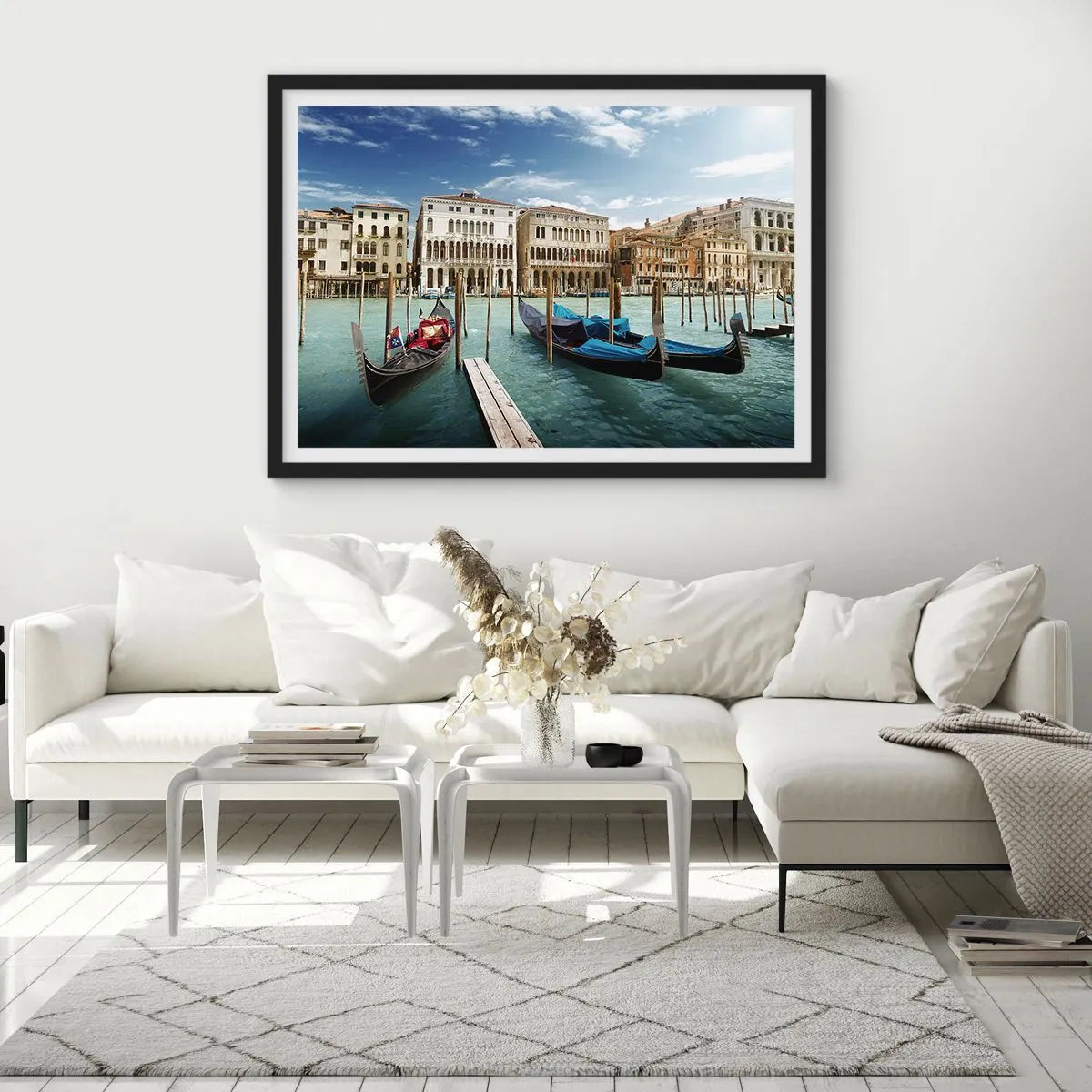 Poster in einem schwarzem Rahmen - Venedig mit Gondeln und Palästen gegen den Himmel - 100x70cm - Paläste in Blau - Moderne Wanddekoration für Wohnzimmer und Schlafzimmer ARTTOR