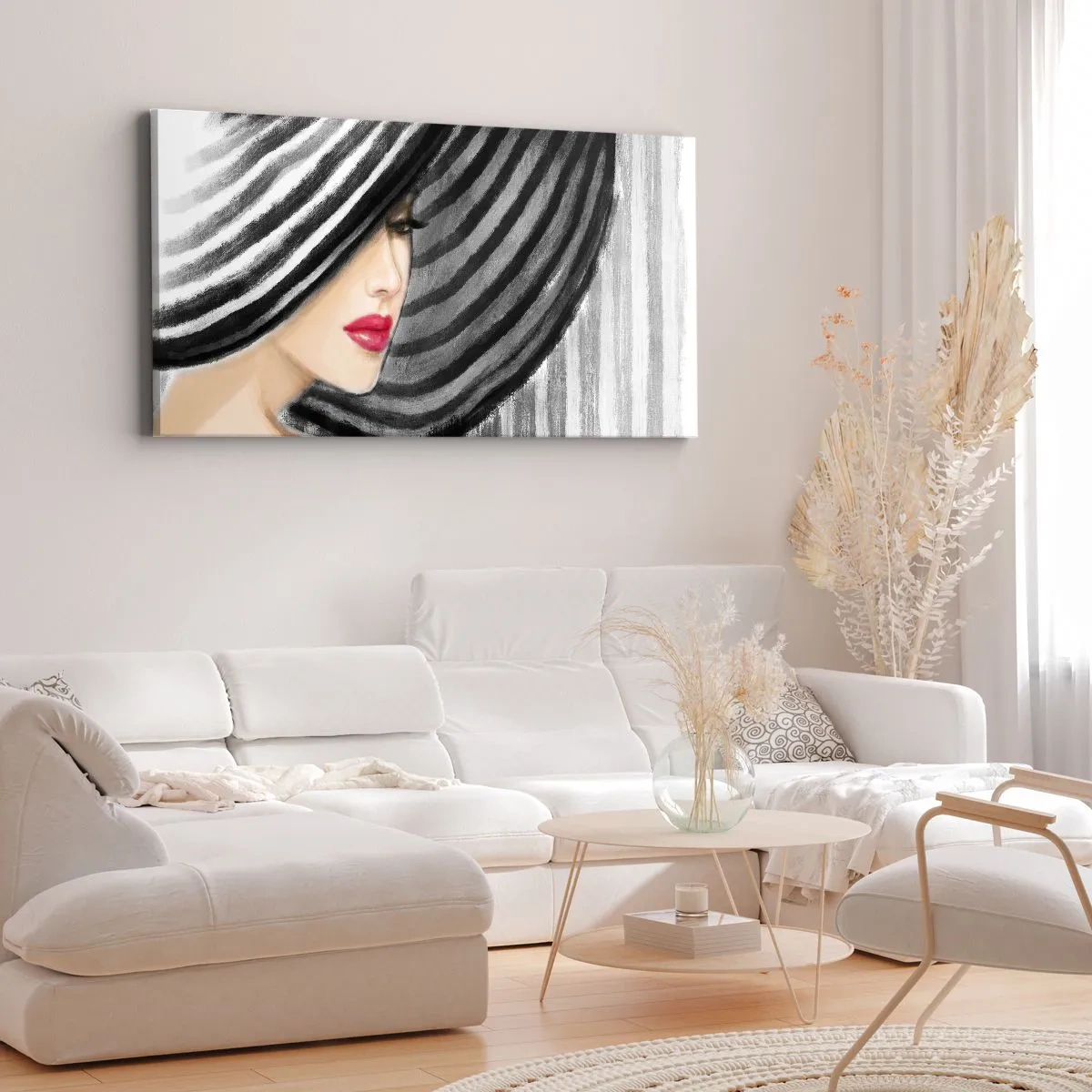 Bild auf Leinwand - Leinwandbild - Frau trägt einen schwarz-weißen Hut mit rotem Akzent - 120x50cm - Wo soll ich dich finden? - Moderne Wanddekoration für Wohnzimmer und Schlafzimmer ARTTOR