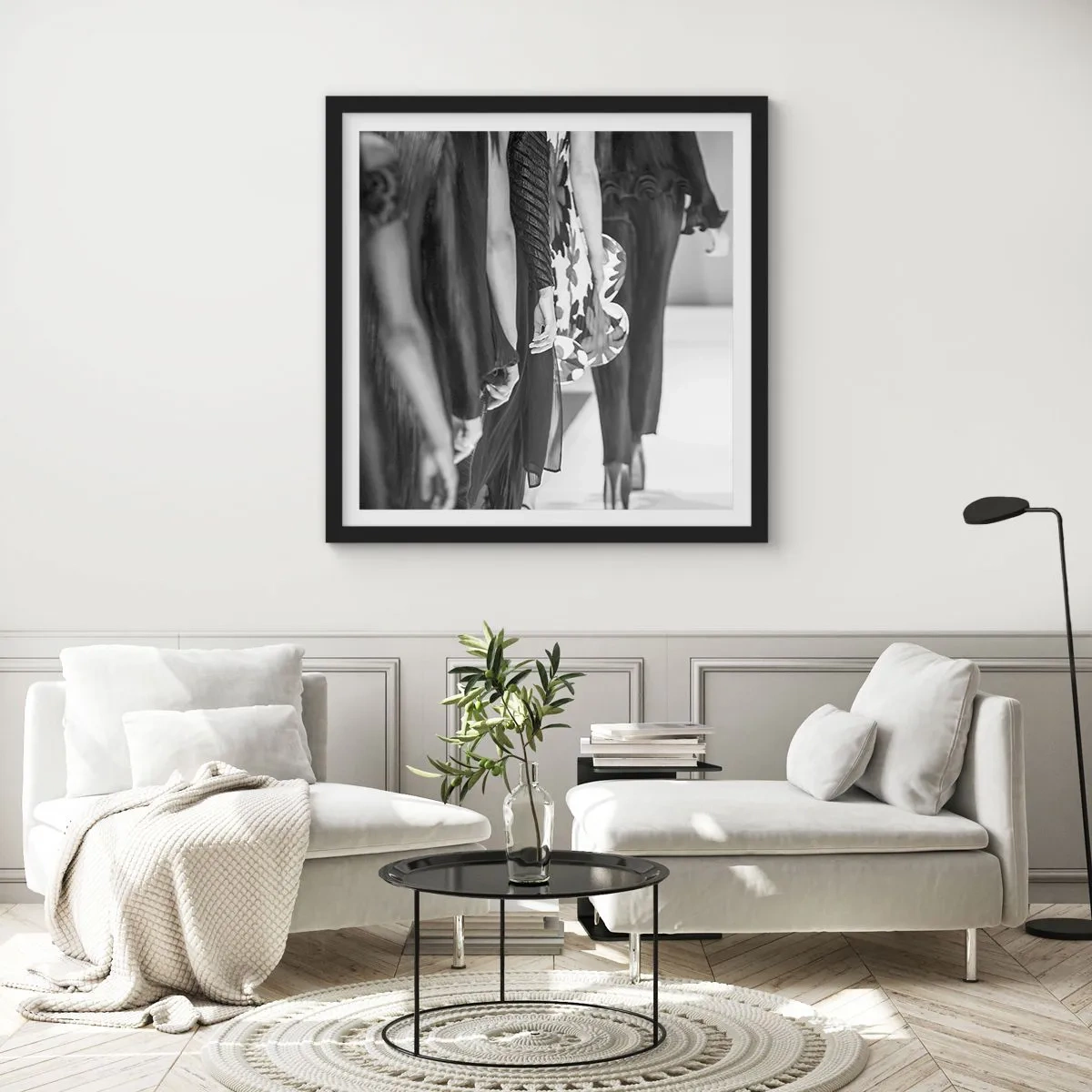 Poster in einem schwarzem Rahmen - Eine stilvolle Parade - 60x60 cm