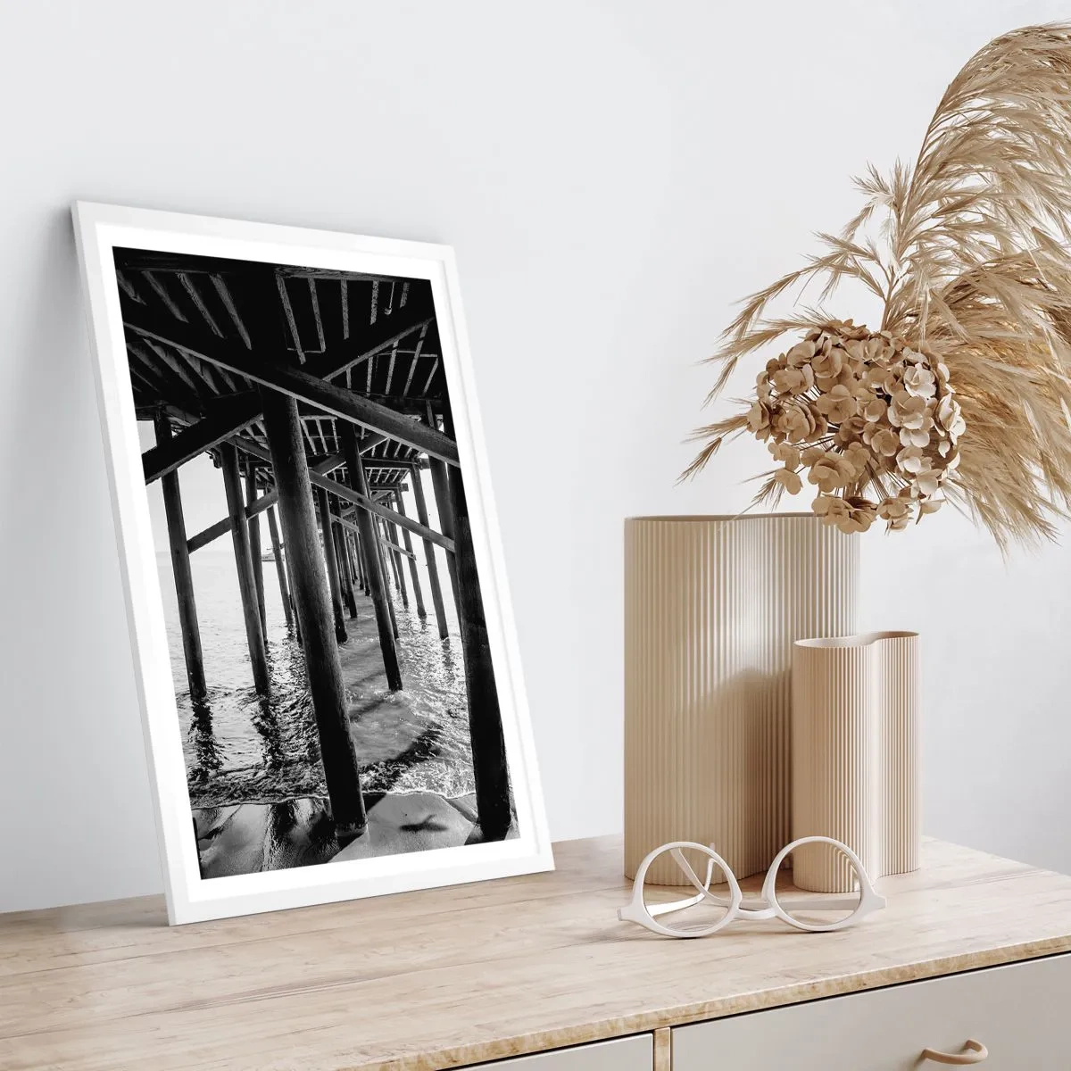 Poster in einem weißen Rahmen - Strandversteck - 50x70 cm