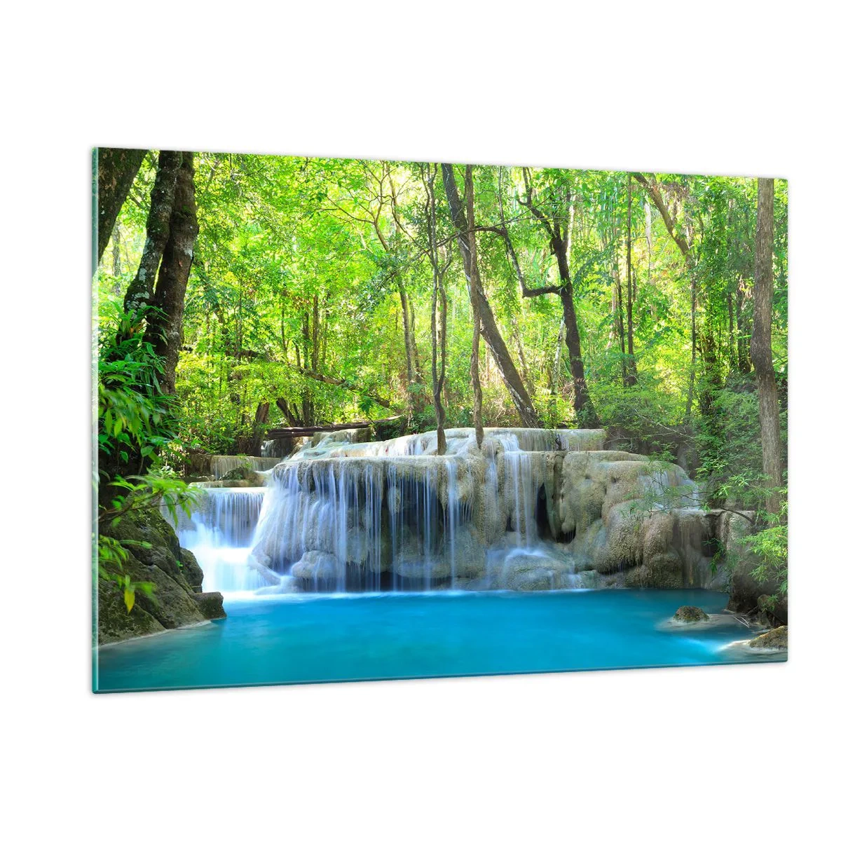 Glasbild - Bild auf glas - Ein Wasserfall, umgeben von grünen Bäumen und blauem Wasser - 120x80cm - In Türkis und Grün ertrinken - Moderne Wanddekoration für Wohnzimmer und Schlafzimmer ARTTOR