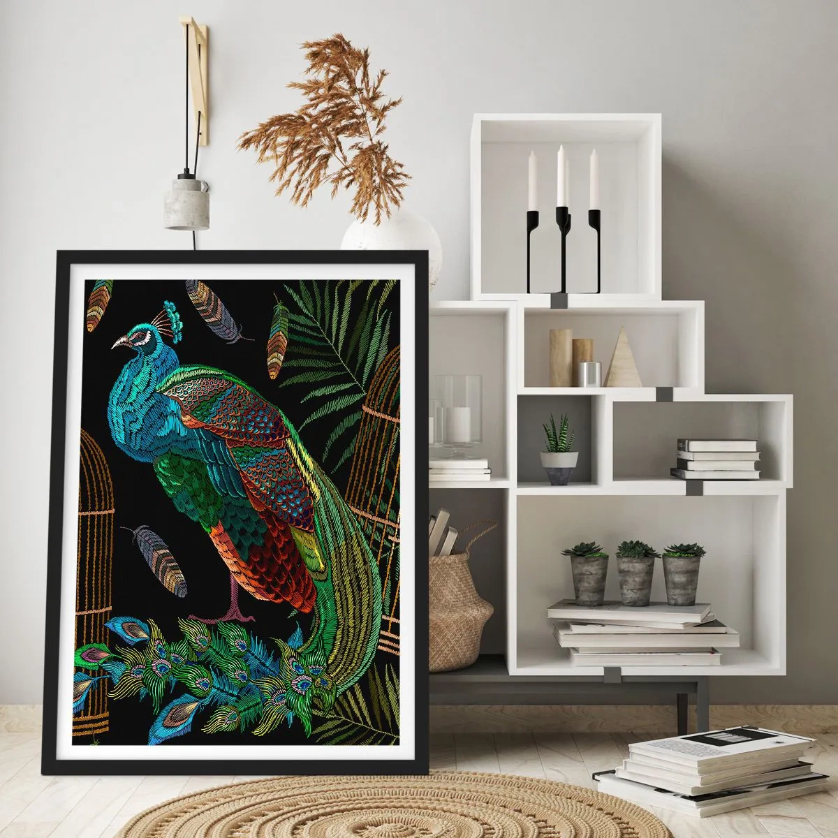Poster in einem schwarzem Rahmen - Ein bunter Pfau vor einem Hintergrund aus goldenen Käfigen und grünen Blättern. - 50x70cm - In königlichen Gewändern - Moderne Wanddekoration für Wohnzimmer und Schlafzimmer ARTTOR