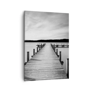 Bild auf Leinwand - Leinwandbild - Ein schwarz-weißer Steg an einem ruhigen See - 50x70cm - An der Wasserstelle - Ruhe - Moderne Wanddekoration für Wohnzimmer und Schlafzimmer ARTTOR