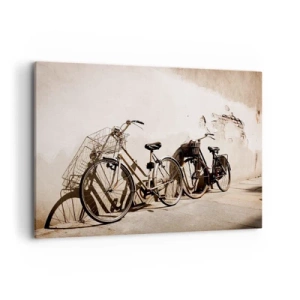 Bild auf Leinwand - Leinwandbild - Zwei Fahrräder lehnen an einer alten Wand im Retro-Stil - 100x70cm - Der unvergessliche Charme der Vergangenheit - Moderne Wanddekoration für Wohnzimmer und Schlafzimmer ARTTOR
