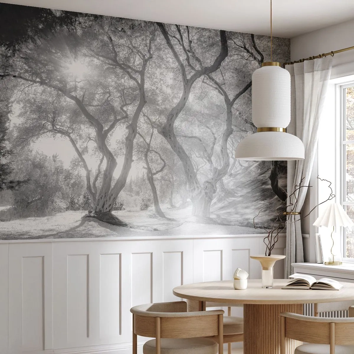 Fototapete Premium Sand - Schwarz-weiße Olivenbäume mit Sonnenstrahlen durch die Zweige - 100x70cm - Im Olivenhain - Moderne Wanddekoration für Wohnzimmer und Schlafzimmer ARTTOR