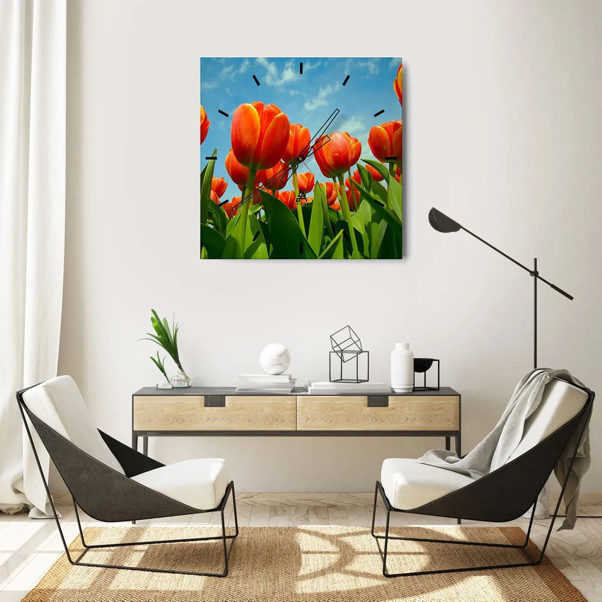 Wanduhr - Glasuhr - Ein Feld mit roten und orangefarbenen Tulpen vor blauem Himmel - 30x30cm - Außer dem blauen Himmel brauchen sie nichts in ihrem Leben - Moderne Wanddekoration für Wohnzimmer und Schlafzimmer ARTTOR
