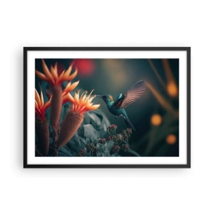 Poster in einem schwarzem Rahmen - Ein bunter Kolibri neben Blumen vor einem natürlichen Hintergrund - 70x50cm - Wirklich buntes Leben - Moderne Wanddekoration für Wohnzimmer und Schlafzimmer ARTTOR