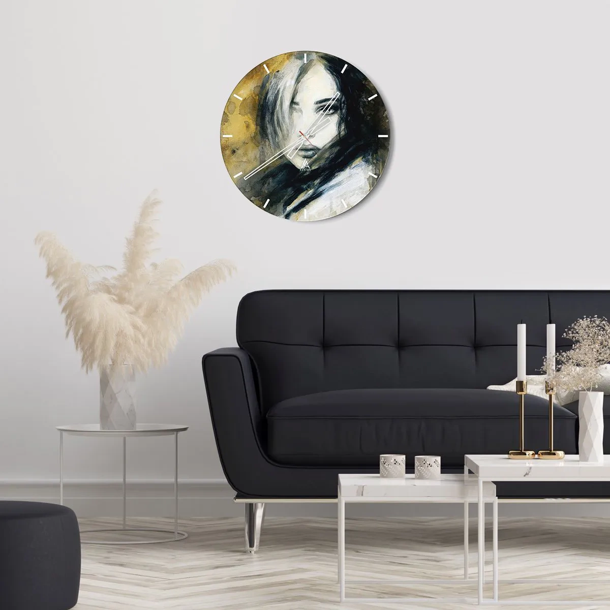 Wanduhr - Glasuhr - Porträt einer Frau im künstlerischen Stil in Gold- und Schwarztönen - 30x30cm - unschuldiger oder sinnlicher? - Moderne Wanddekoration für Wohnzimmer, Küche und Schlafzimmer ARTTOR
