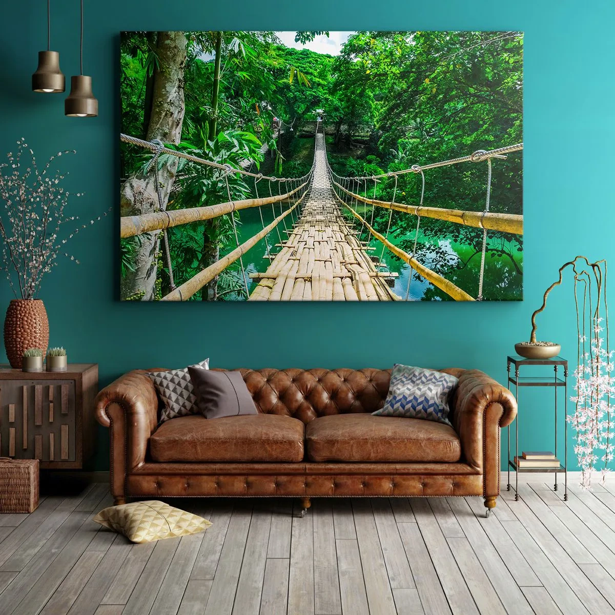 Bild auf Leinwand - Leinwandbild - Eine hängende Bambusbrücke, umgeben von Grün - 100x70cm - Monkey Bridge über das Grün - Moderne Wanddekoration für Wohnzimmer und Schlafzimmer ARTTOR