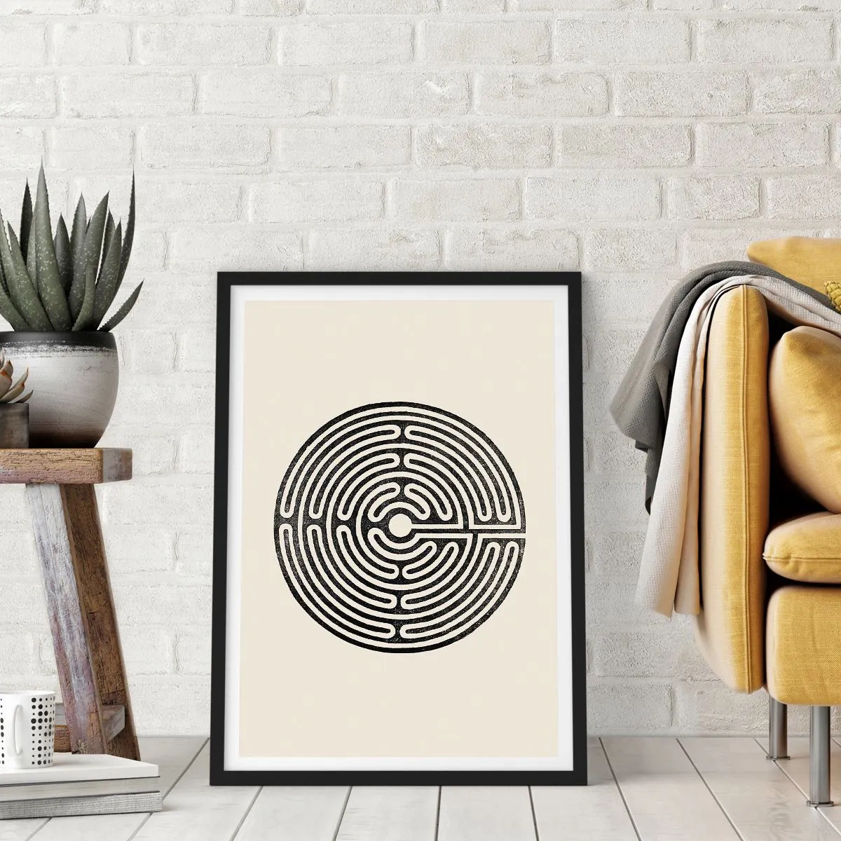 Poster in einem schwarzem Rahmen - Ein minimalistisches schwarz-weißes Labyrinth auf hellem Hintergrund. - 50x70cm - Geheimnisvolle Ordnung - Moderne Wanddekoration für Wohnzimmer und Schlafzimmer ARTTOR
